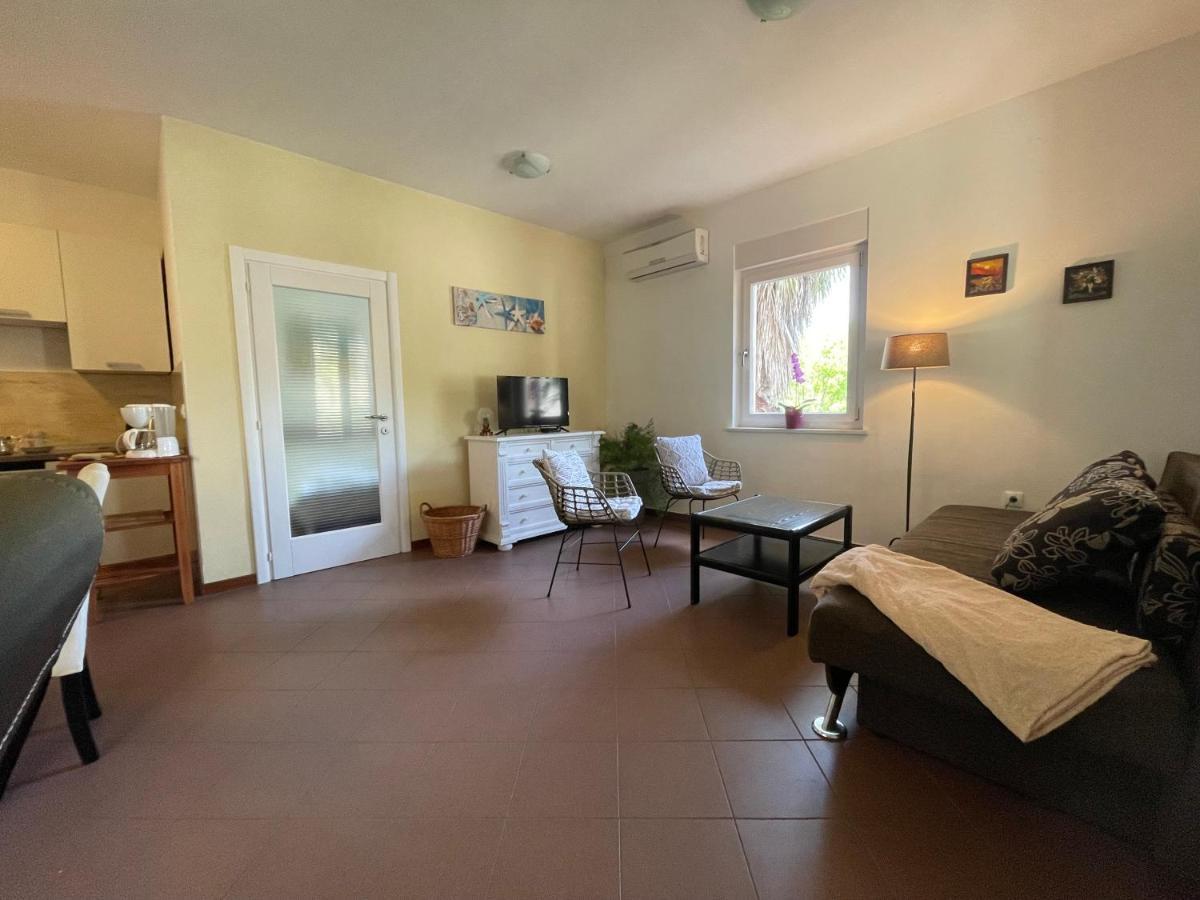 Grand Pool Apartment Ika-Opatija Luaran gambar
