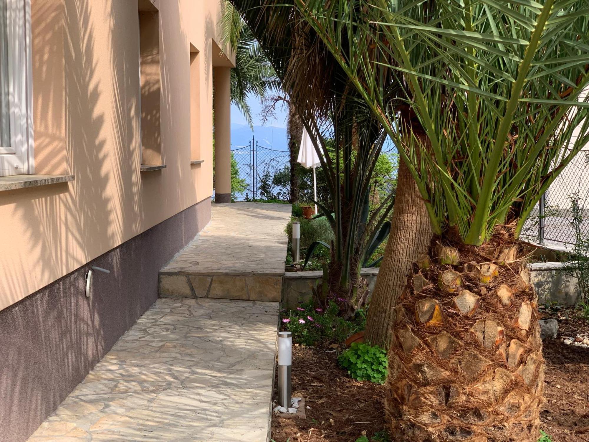 Grand Pool Apartment Ika-Opatija Luaran gambar